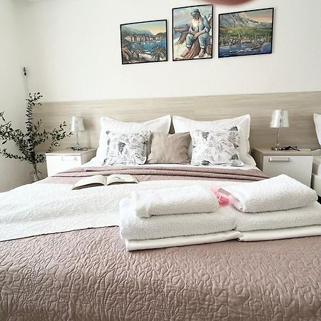 Apartments Irma Baska Voda Luaran gambar