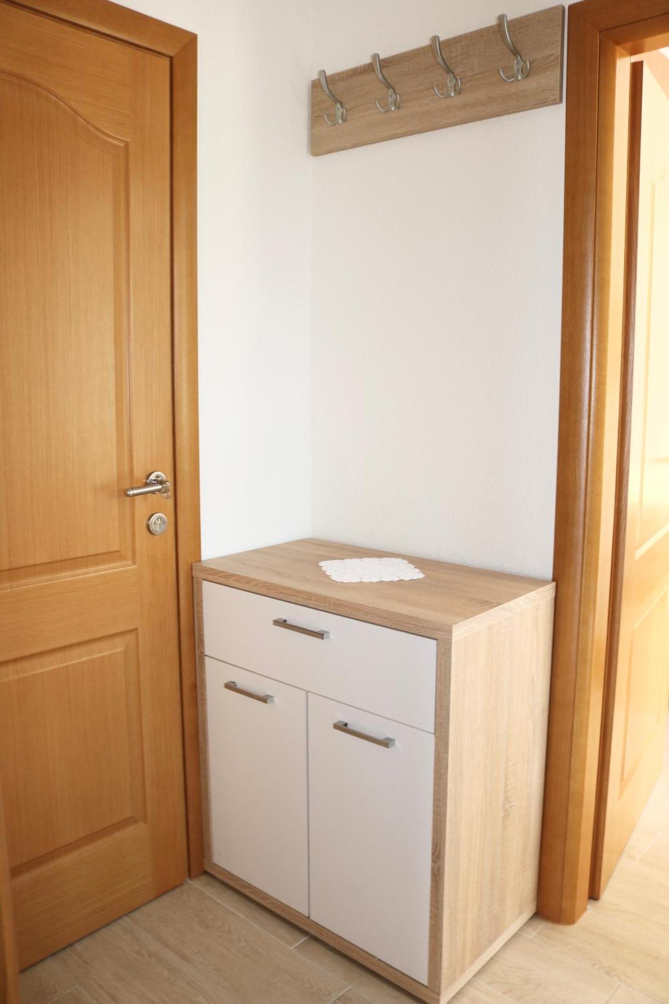 Apartments Irma Baska Voda Luaran gambar