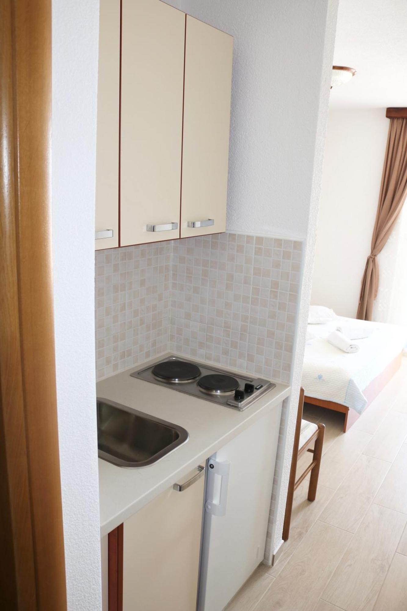 Apartments Irma Baska Voda Luaran gambar
