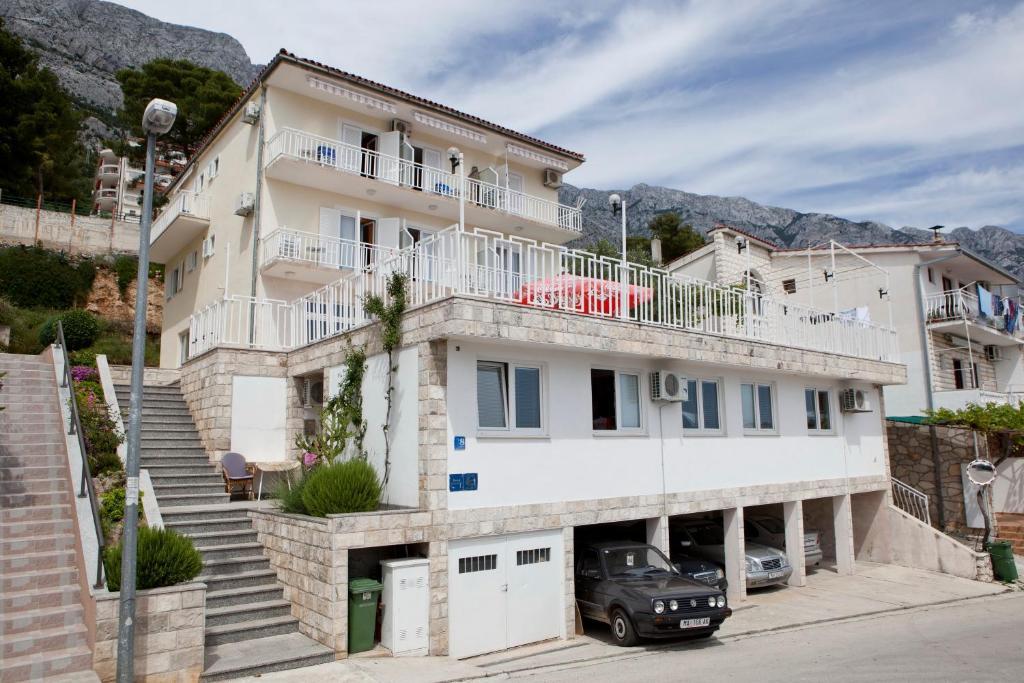 Apartments Irma Baska Voda Luaran gambar